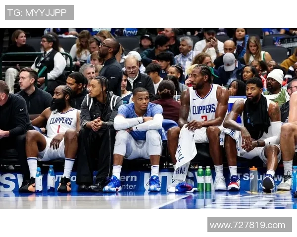 快船与雷霆首战对决分析球队状态与战术布局全解析