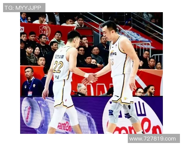 吉林男篮迎战辽宁队激情对决CBA赛场再掀高潮 吉林男篮迎战辽宁队激情对决CBA赛场再掀高潮